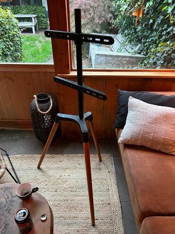 televisie accessoires beschikbaar voor biedingen