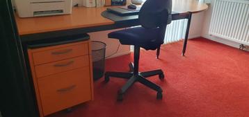 Bureau beschikbaar voor biedingen