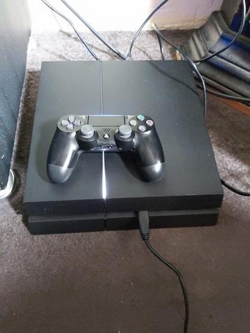 Ps4 original+controller  beschikbaar voor biedingen
