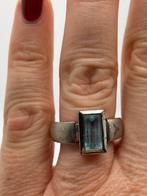Z625 Prachtige zilveren ring aquamarijn maat 19, Sieraden, Tassen en Uiterlijk, Ringen, 19 tot 20, Ophalen of Verzenden, X, Met edelsteen
