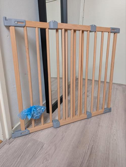 Babydan Flexifit Deluxe Houten traphekje 62,5-100,5 cm, Kinderen en Baby's, Traphekjes, Zo goed als nieuw, Schroefhekje, Hout