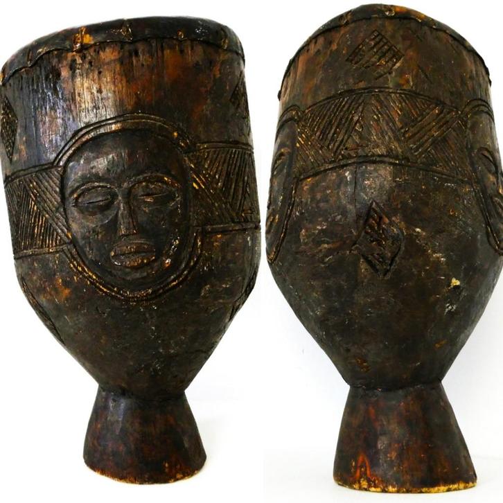 Afrikaanse trommel / tamtam / Djembé met gezichten gekerfd, Antiek en Kunst, Curiosa en Brocante, Ophalen of Verzenden