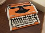Oranje typemachine, Olympia traveller de luxe. Jaren 70, Diversen, Typemachines, Ophalen of Verzenden, Zo goed als nieuw