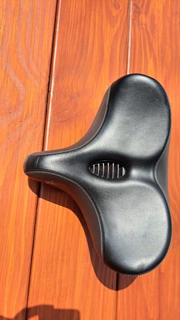 Ergonomisch Fietszadel Voltano beschikbaar voor biedingen