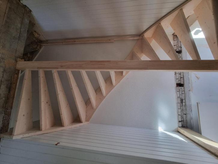 Goedkope bouwpakket trappen 800 euro!!!, Doe-het-zelf en Verbouw, Ladders en Trappen, Nieuw, Ladder, 2 tot 4 meter, Ophalen