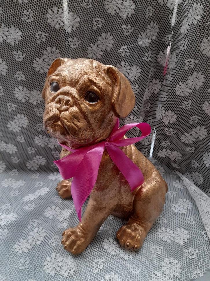 Goud kleurige mops hond, Verzamelen, Beelden en Beeldjes, Zo goed als nieuw, Dier, Ophalen