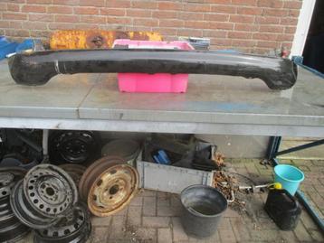 achter bumper onderplaat yaris  beschikbaar voor biedingen