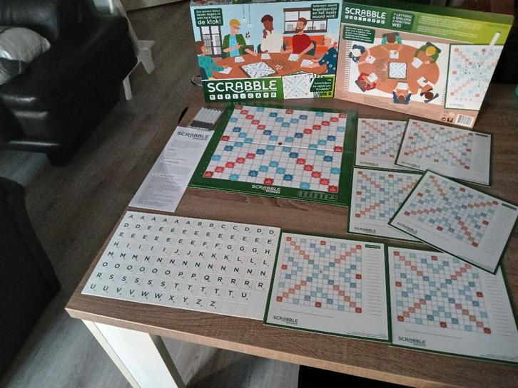 Scrabble duplicate, Hobby en Vrije tijd, Gezelschapsspellen | Bordspellen, Nieuw, Een of twee spelers, Drie of vier spelers, Vijf spelers of meer
