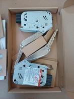 Häfele  modell D Klepbeslag, Ophalen, Nieuw, Slot