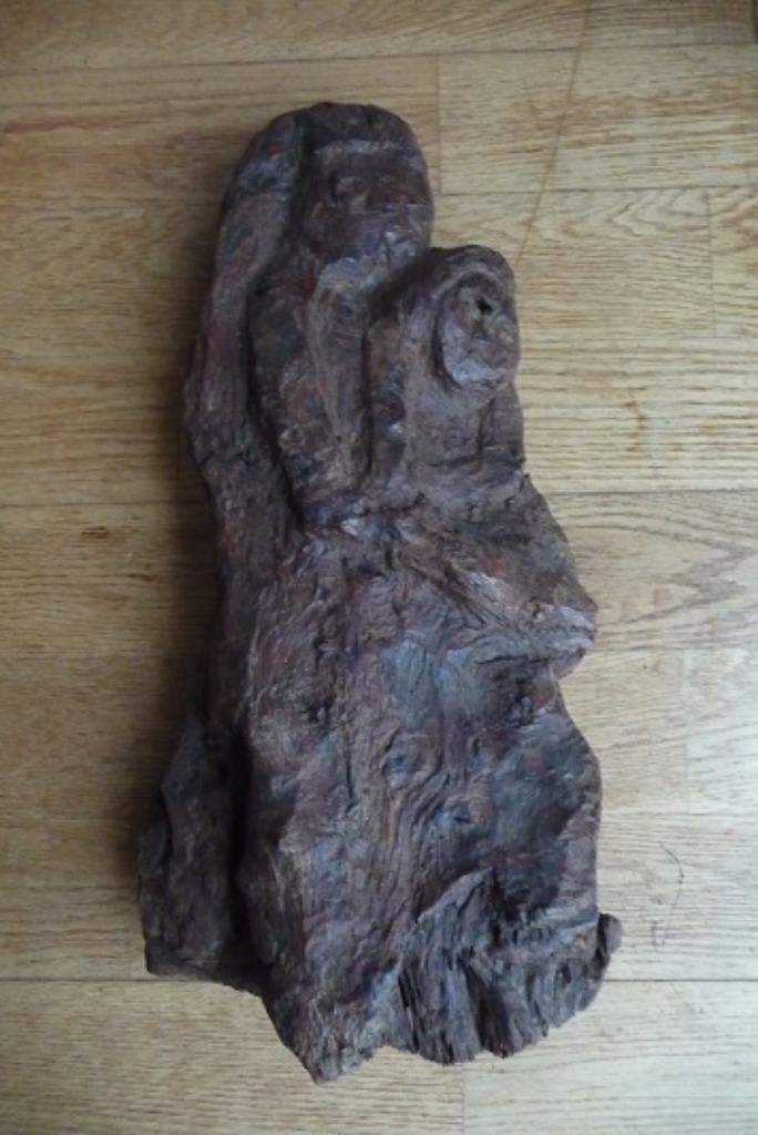 Houten beeld vrouw met  kind, zwaar tropisch hout Prijs: € 6, Antiek en Kunst, Kunst | Beelden en Houtsnijwerken, Ophalen of Verzenden