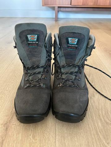 Trezeta bergschoenen  beschikbaar voor biedingen