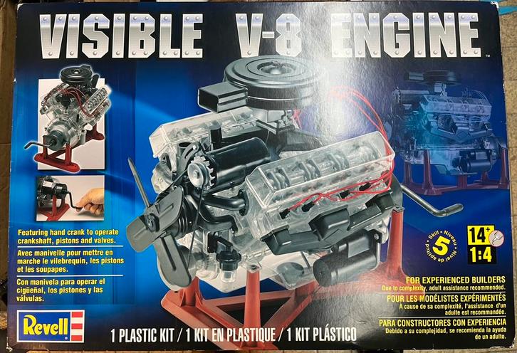 REVELL V8 motor draaiend, Verzamelen, Automerken, Motoren en Formule 1, Nieuw, Motoren, Ophalen of Verzenden