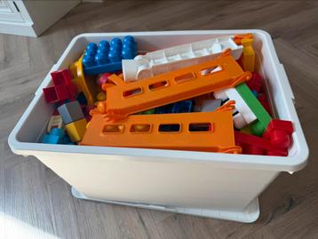 Grote doos Megabloks 200+ stuks beschikbaar voor biedingen