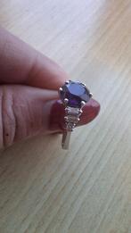 ringen, Ophalen of Verzenden, Zo goed als nieuw, 17 tot 18, Met edelsteen