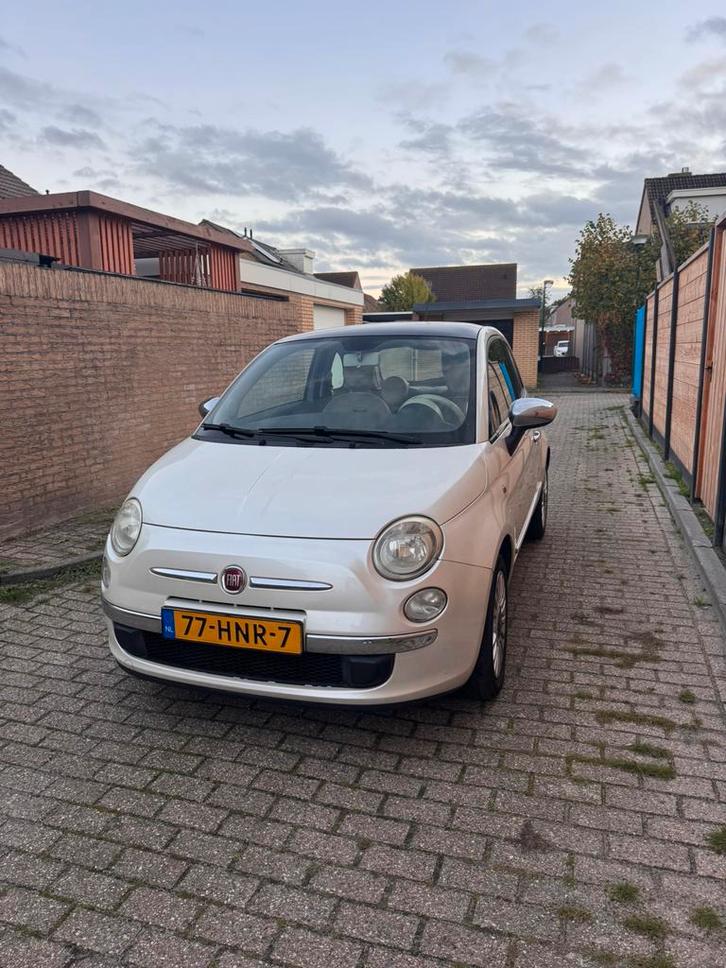Fiat 500 Lounge 1.2 Parelmoer crème Bouwjaar 2009 136.* km**, Auto's, Fiat, Particulier, Benzine, Overige carrosserieën, Handgeschakeld