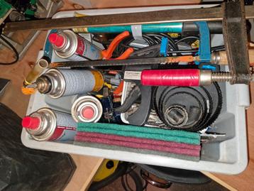 Diverse goed handgereedschap volle krat 50 euro vaste prijs. beschikbaar voor biedingen