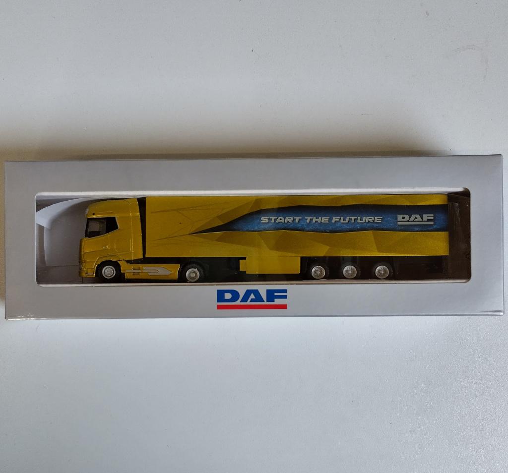 NIEUW DAF XG+ 4x2 + box trailer - 3 axle (72-2160 / M004455), Hobby en Vrije tijd, Modelauto's | 1:87, Ophalen of Verzenden, Nieuw