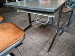 School tafel, school stoelen. School stoeltjes., Ophalen, Gebruikt, Bruin