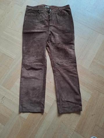 Suede heren jeans bruin mt 38 = maat 54 beschikbaar voor biedingen