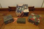 4 stoffen doosjes., Antiek en Kunst, Curiosa en Brocante, Ophalen of Verzenden