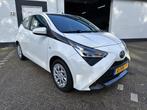 Toyota Aygo 1.0 VVT-i x-play limited /Airco/camera/Nieuwe ap, Auto's, Toyota, Voorwielaandrijving, Stof, Gebruikt, Euro 6