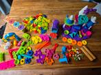 Play Doh nieuwe klei en heel veel vormpjes ijsmachine, Ophalen of Verzenden, Gebruikt, Knutselen