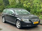 Volvo V50 2.4 140PK, Geartronic, nieuwe apk, trekhaak, Stof, 74 €/maand, 700 kg, Zwart