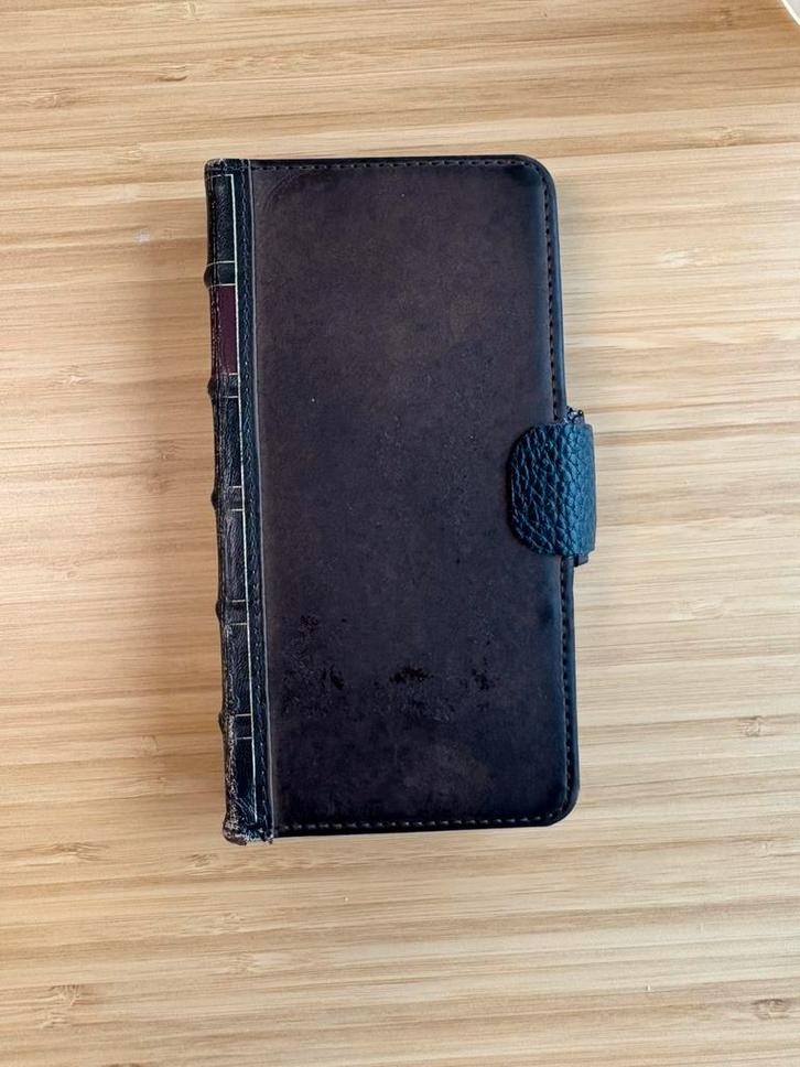 Twelve South BookBook iPhone 15 Pro MagSafe bruin, Telecommunicatie, Mobiele telefoons | Hoesjes en Frontjes | Samsung, Gebruikt