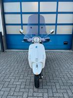 Vespa primavera 50 wit 2014 45 km/h, Fietsen en Brommers, Gebruikt, Overige modellen, Maximaal 45 km/u, Ophalen of Verzenden