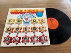 LP - Wereldsterren Geven Voor Leven, Cd's en Dvd's, Vinyl | Verzamelalbums, Gebruikt, Ophalen of Verzenden