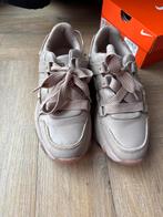 Kurt Geiger Sneakers - Maat 37.5, Ophalen, Beige, Sneakers of Gympen, Gedragen