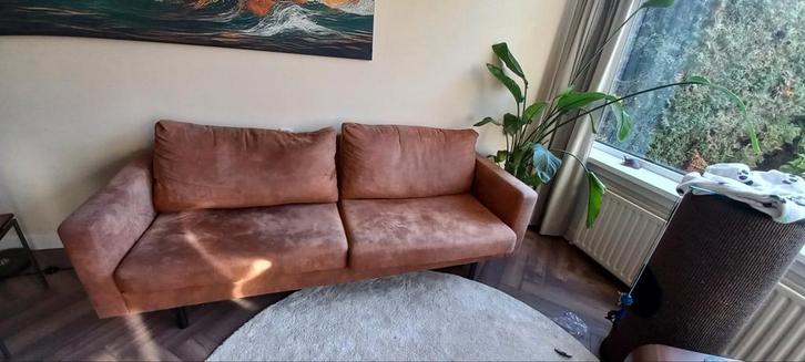 Moet nu weg! Collin 2,5 zits bank cognac met hocker/poef, Huis en Inrichting, Banken | Complete zithoeken, Gebruikt, Ophalen