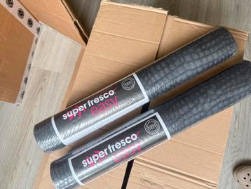 2 rollen Superfresco Easy behang beschikbaar voor biedingen