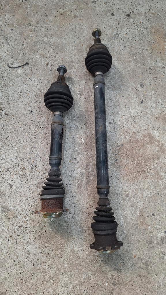 Set aandrijfassen Golf MK4 Leon M1 A3 TT Volkswagen Audi enz, Auto-onderdelen, Transmissie en Toebehoren, Audi, Seat, Volkswagen