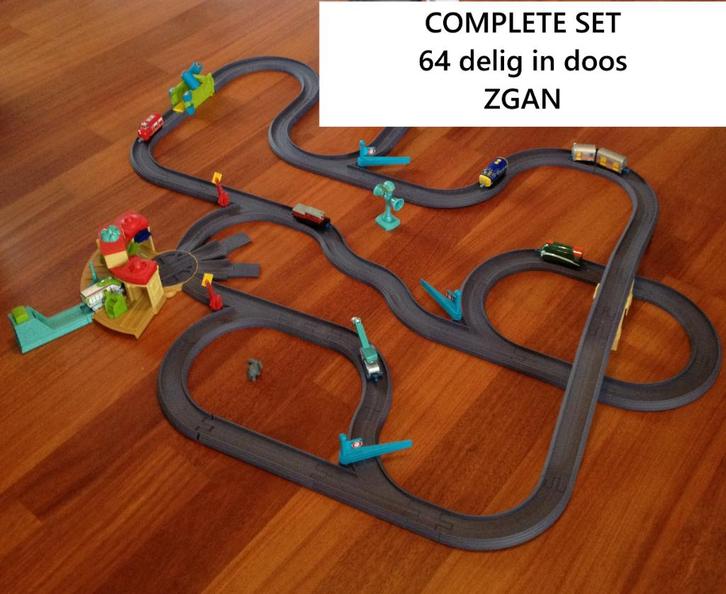 Chuggington treinbaan met toebehoren - 64 delig - ZGAN, Kinderen en Baby's, Speelgoed | Overig, Zo goed als nieuw, Jongen of Meisje