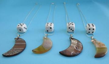 Hanger: HA-03- 1/4 -AGAAT -Bruin-Groen -L:4½cm.-Breedt: 2cm. beschikbaar voor biedingen