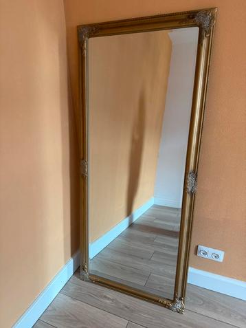 Prachtige gouden lange spiegel - Jysk beschikbaar voor biedingen