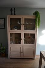 Vitrinekast, Ophalen, Met deur(en), Zo goed als nieuw, 150 tot 200 cm