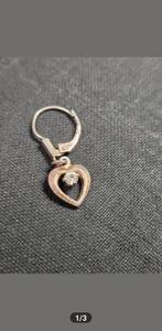 Wit gouden oorbel 14 karaat Witgoud
0.10ct. tw. Diamant , Ophalen of Verzenden, Zo goed als nieuw, Wit, Goud