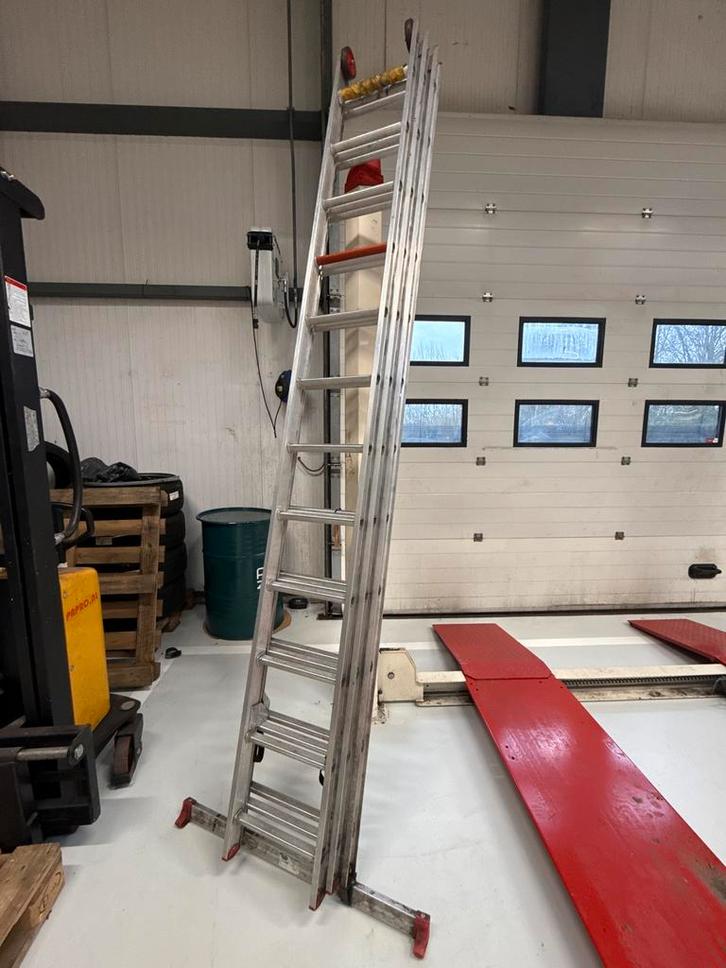 Altrex 3-delige Schuifladder - Veelzijdig en Praktisch, Doe-het-zelf en Verbouw, Ladders en Trappen, Gebruikt, Ladder, 4 meter of meer