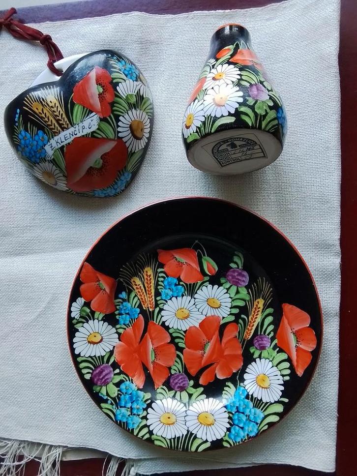 Tsjechische Aardewerk Set - Bloemmotieven, Antiek en Kunst, Antiek | Keramiek en Aardewerk, Ophalen of Verzenden