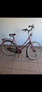 Damesfiets tekoop inch 28 alles in orde  alleen ophalen, Fietsen en Brommers, Fietsen | Dames | Omafietsen, Ophalen of Verzenden