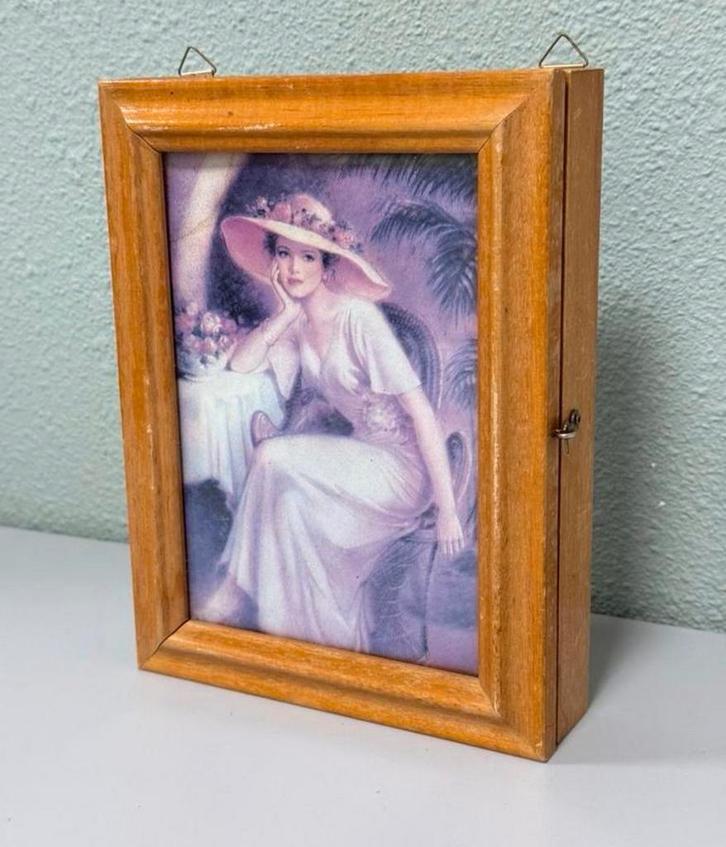 Antiek Sleutelkastje hout met schilderij houten sleutel-kast, Antiek en Kunst, Curiosa en Brocante, Ophalen of Verzenden