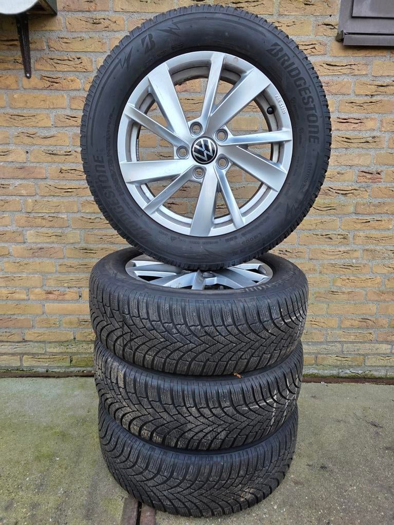 16" originele lichtmetalen velgen VW T-Roc + Winterbanden, Ophalen, Gebruikt, 16 inch, Banden en Velgen