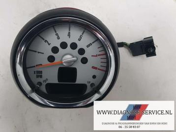 MINI R56 R57 one cooper s toerenteller boven stuur enkel  me beschikbaar voor biedingen