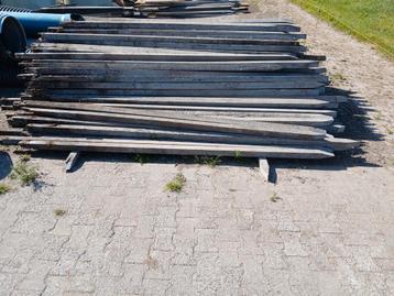 Hardhouten palen 6 x 6 x 300 beschikbaar voor biedingen