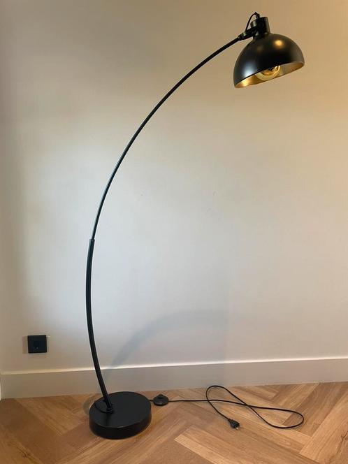 Zwarte gebogen vloerlamp, Huis en Inrichting, Lampen | Vloerlampen, Gebruikt, 150 tot 200 cm, Metaal, Ophalen of Verzenden