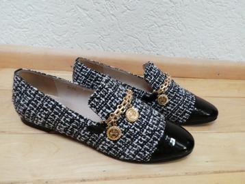 Louis Féraud loafers maat 41 zwart wit tweed lakleer goud beschikbaar voor biedingen
