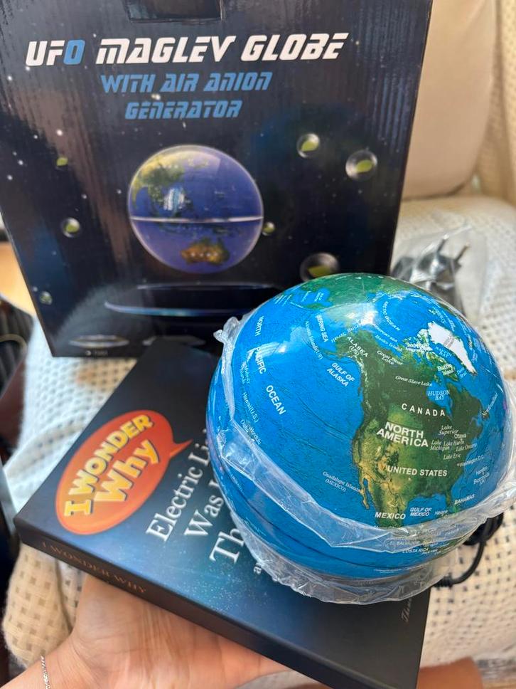 **Zwevende Wereldbol met Licht**, Huis en Inrichting, Woonaccessoires | Wereldbollen, Nieuw, Interactief, Ophalen of Verzenden