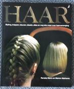 Boek over Haar en kapsels door Renske Mann en Marion Mathews, Gelezen, Ophalen of Verzenden, Renske Mann en Marion Mat